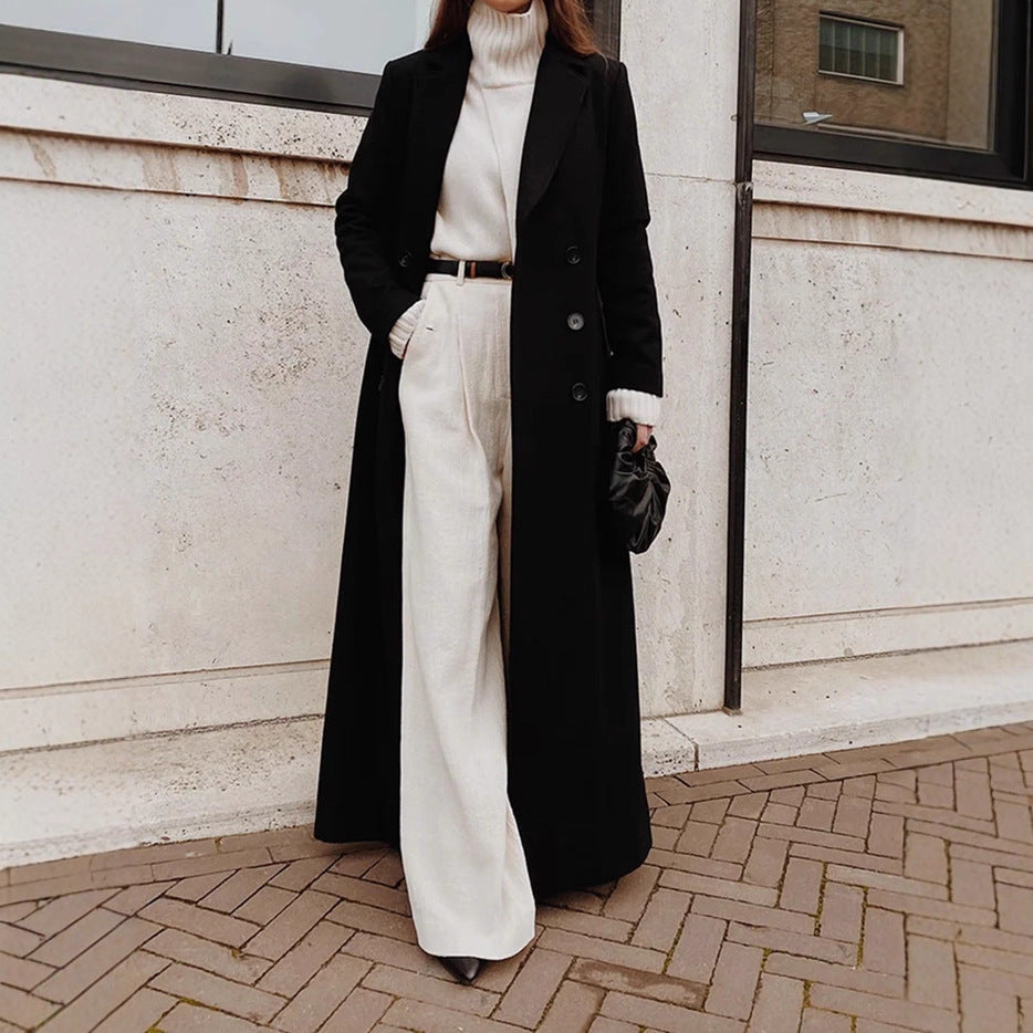 Elegant Women's Double-Breasted Coat with Deep Pockets