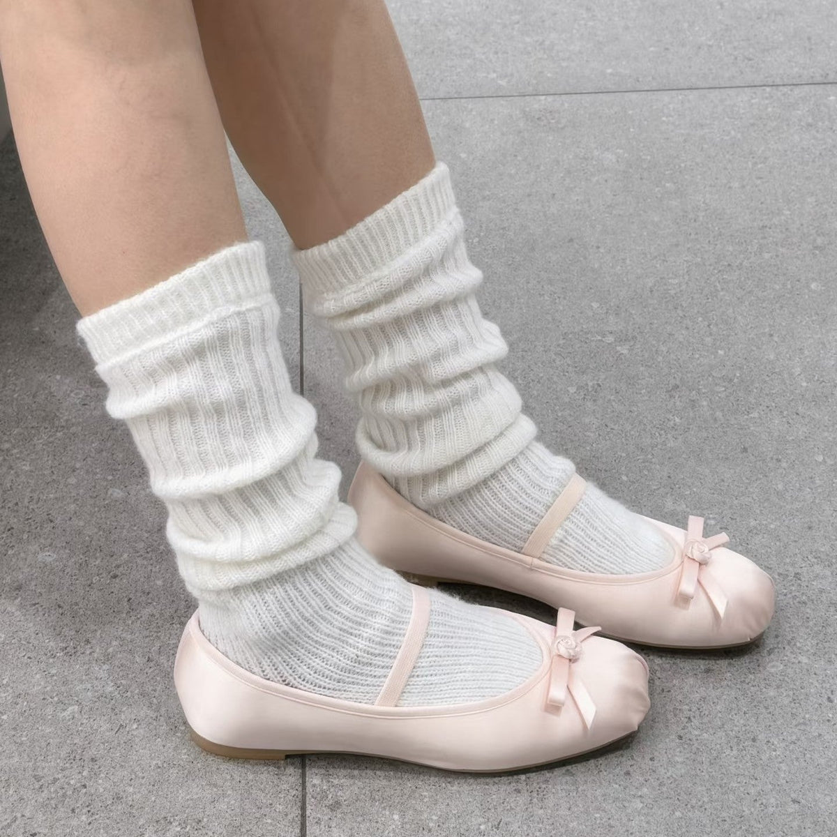 Women's Ballet Flats with Decorative Bow Design