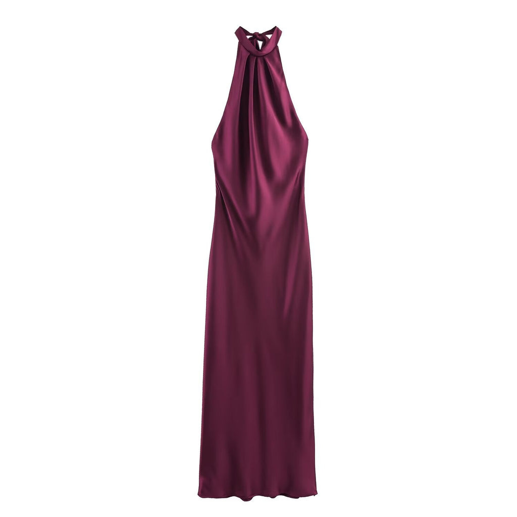 Women's Evening Dress with Halterneck and Flowing Cut