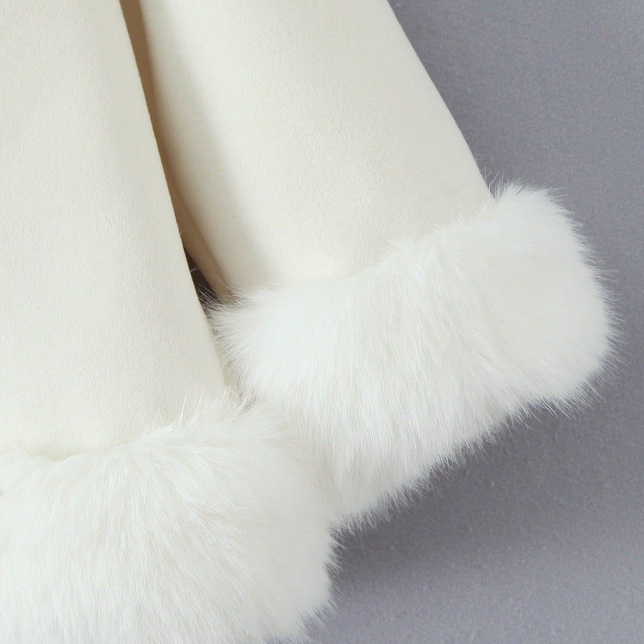 Elegant Faux Fur Jacket with Soft Collar and Modern Details