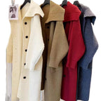 Women's Chunky Knit Cardigan with Voluminous Cut and Decorative Buttons