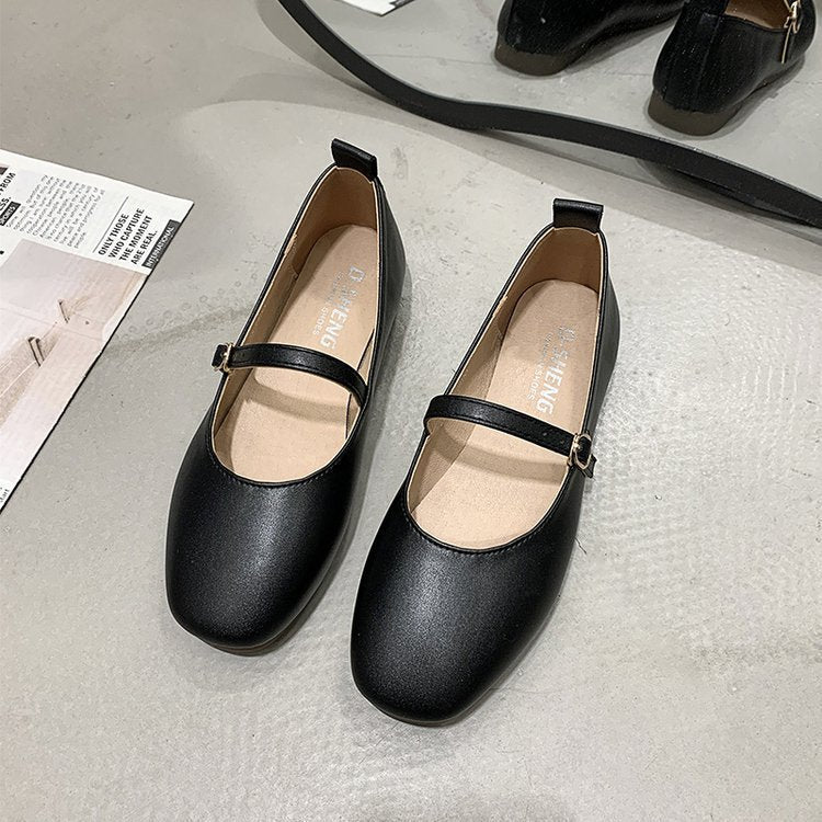Women's Ballet Flats with Elegant Strap and Comfortable Footbed
