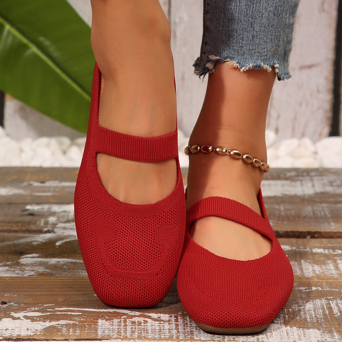 Women's Ballet Flats with Elastic Strap and Comfortable Footbed