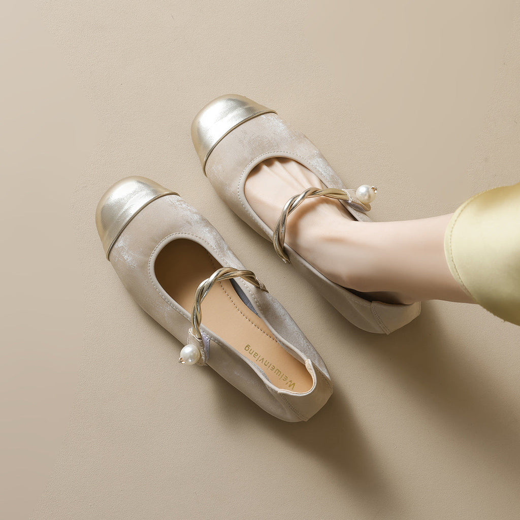 Women's Ballet Flats with Elegant Strap and Fashionable Pearl Jewelry