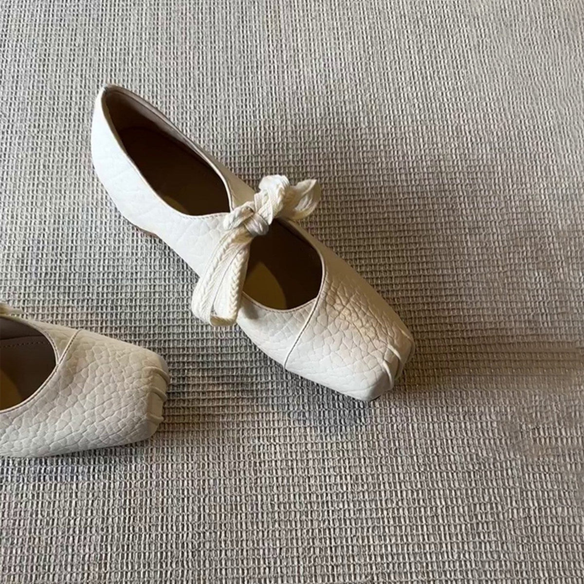 Women's Ballet Flats in Snakeskin Look with Decorative Bow
