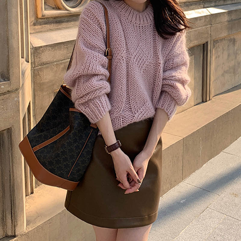 Women's Chunky Knit High-Neck Sweater with Wide Fit