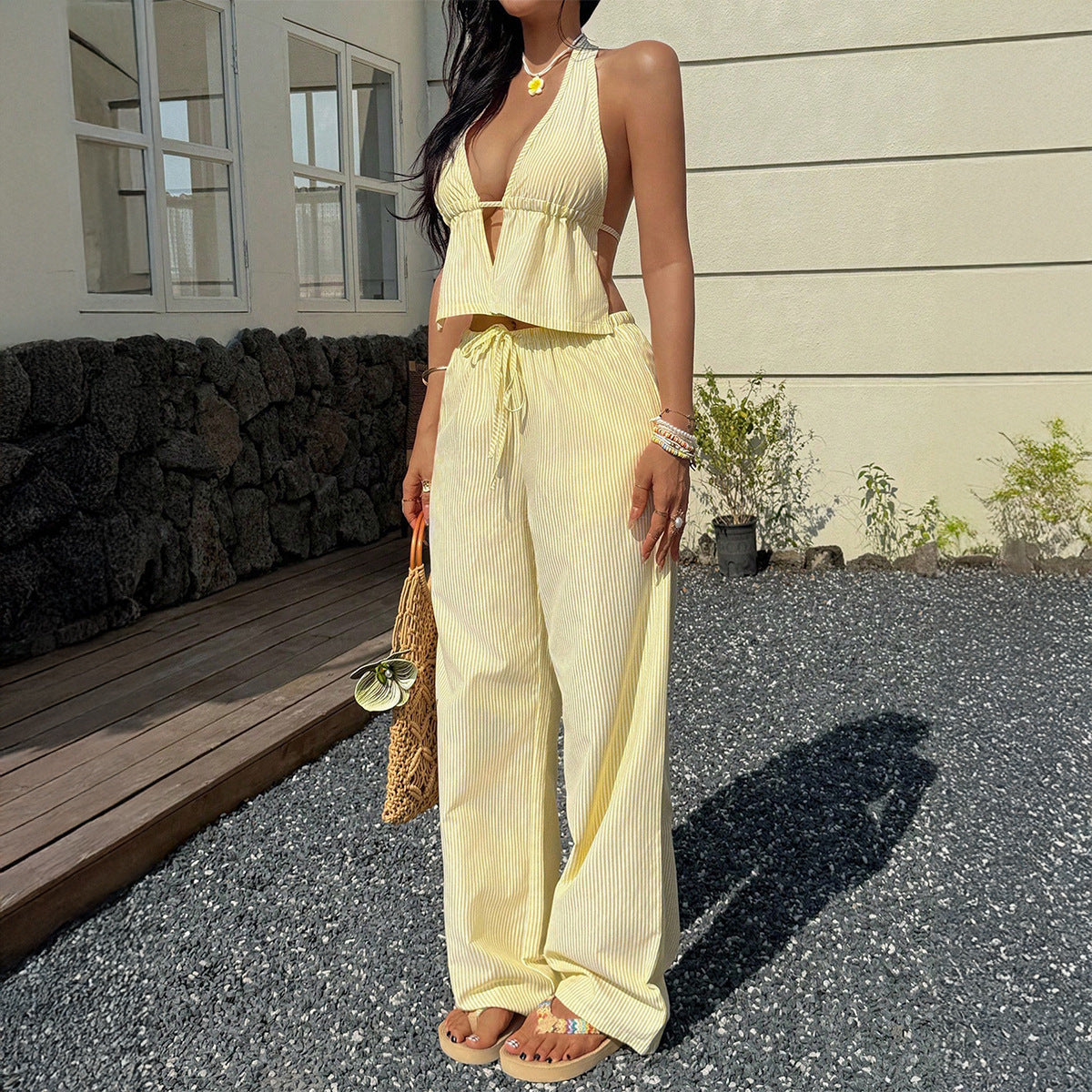 Women's Casual Beach Outfit with Crop Top and Wide Pants