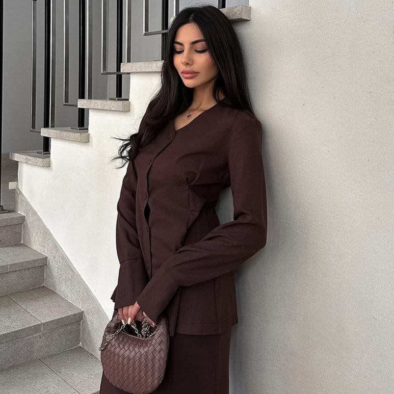 Elegant Women's Two-Piece Set with Flowing Top and Floor-Length Skirt