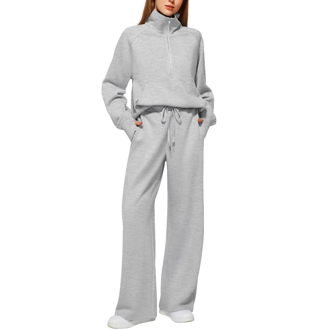 Women's Comfortable Sport Suit with Zipper and Wide Cut