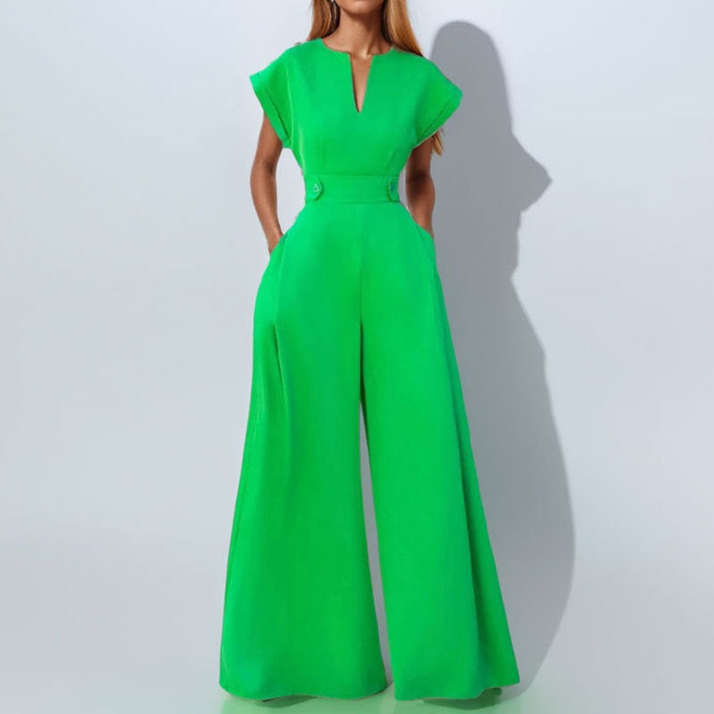 Elegant Jumpsuit with Wide Leg and Practical Pockets