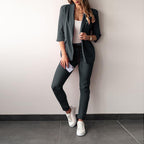 Women's Elegant and Modern Suit Set with Tailored Blazer and Slim Pants