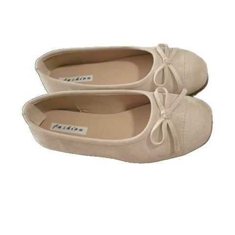Women's Ballet Flats with Elegant Shine and Delicate Bow Detail