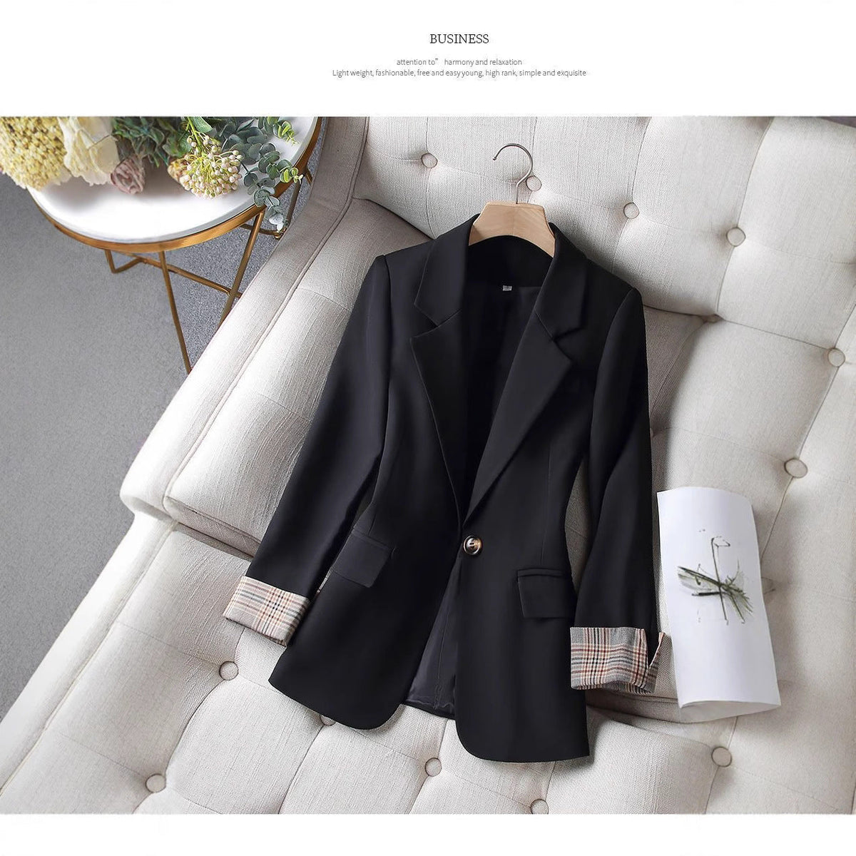 Women's Elegant Blazer with Modern Plaid Details