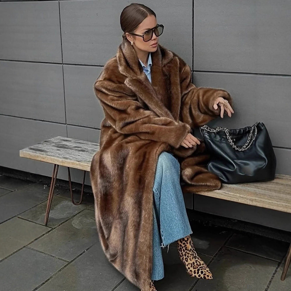 Women's Luxurious Faux Fur Coat