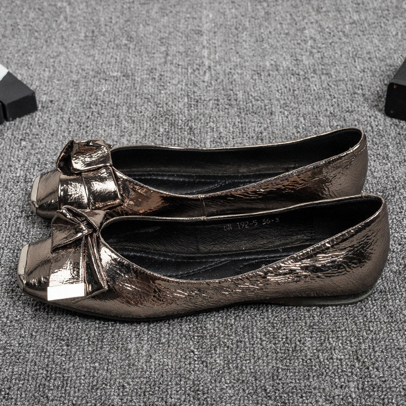 Women's Ballet Flats with Elegant Bow and Glossy Patent Finish