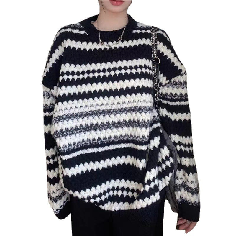 Women's Patterned Knit Sweater with Textured Fabric and Casual Fit