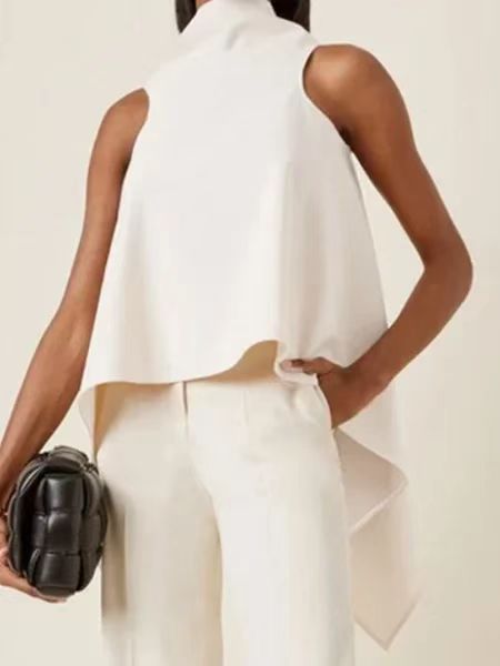 Women's Sleeveless Tunic with Asymmetrical Cut and Elegant Collar