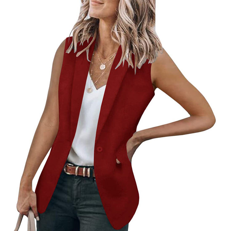 Women's Sleeveless Blazer in Modern Cut with Deep Pockets