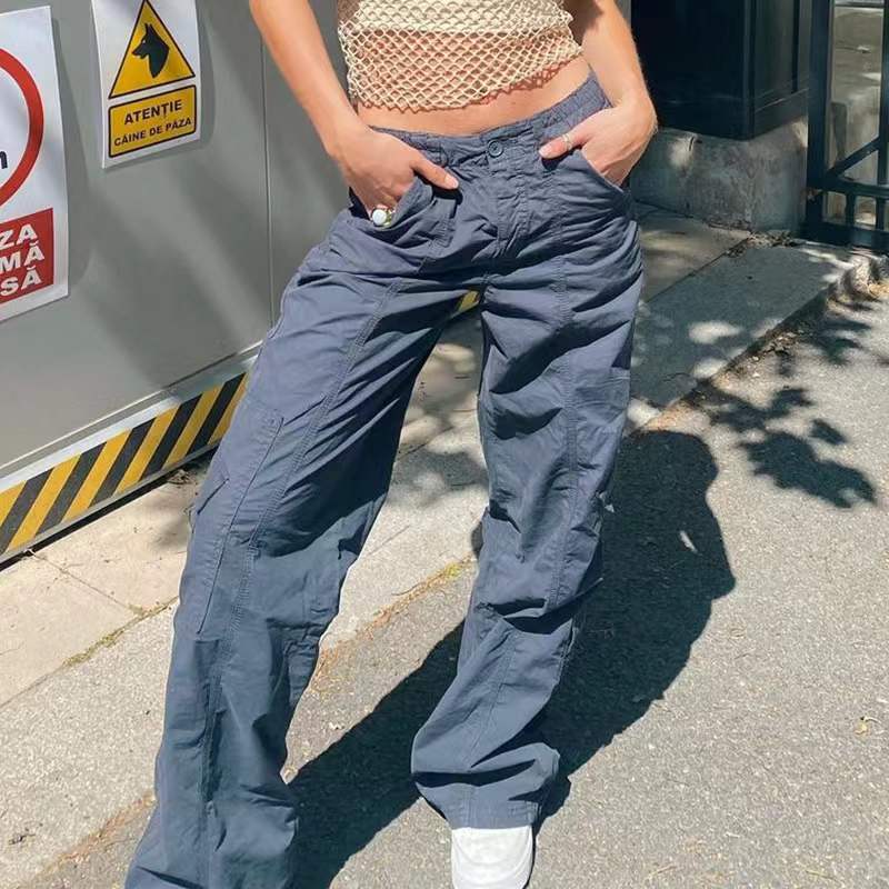 Women's Wide-Leg Cargo Pants with Side Pockets