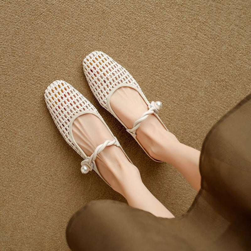 Women's Ballet Flats with Elegant Mesh Design and Stylish Strap