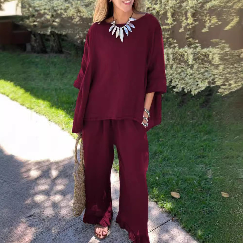 Women's Airy Two-Piece Set with Fashionable Cut and Fringed Details