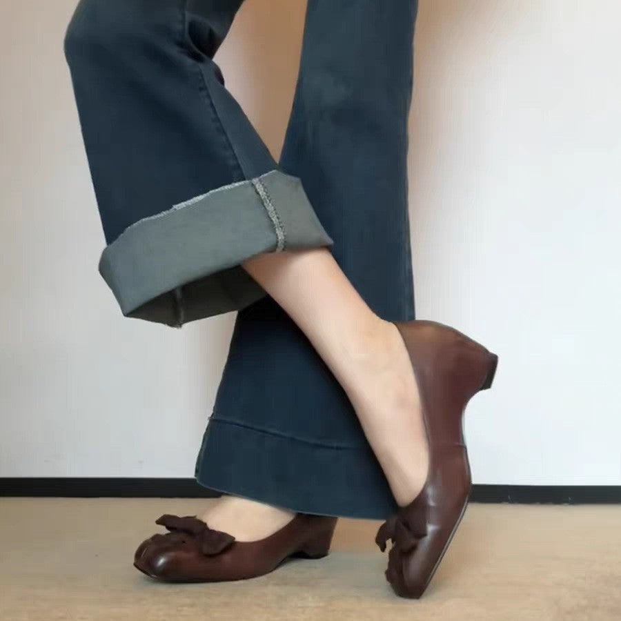 Women's Ballet Flats with Decorative Bow and Elegant Heel