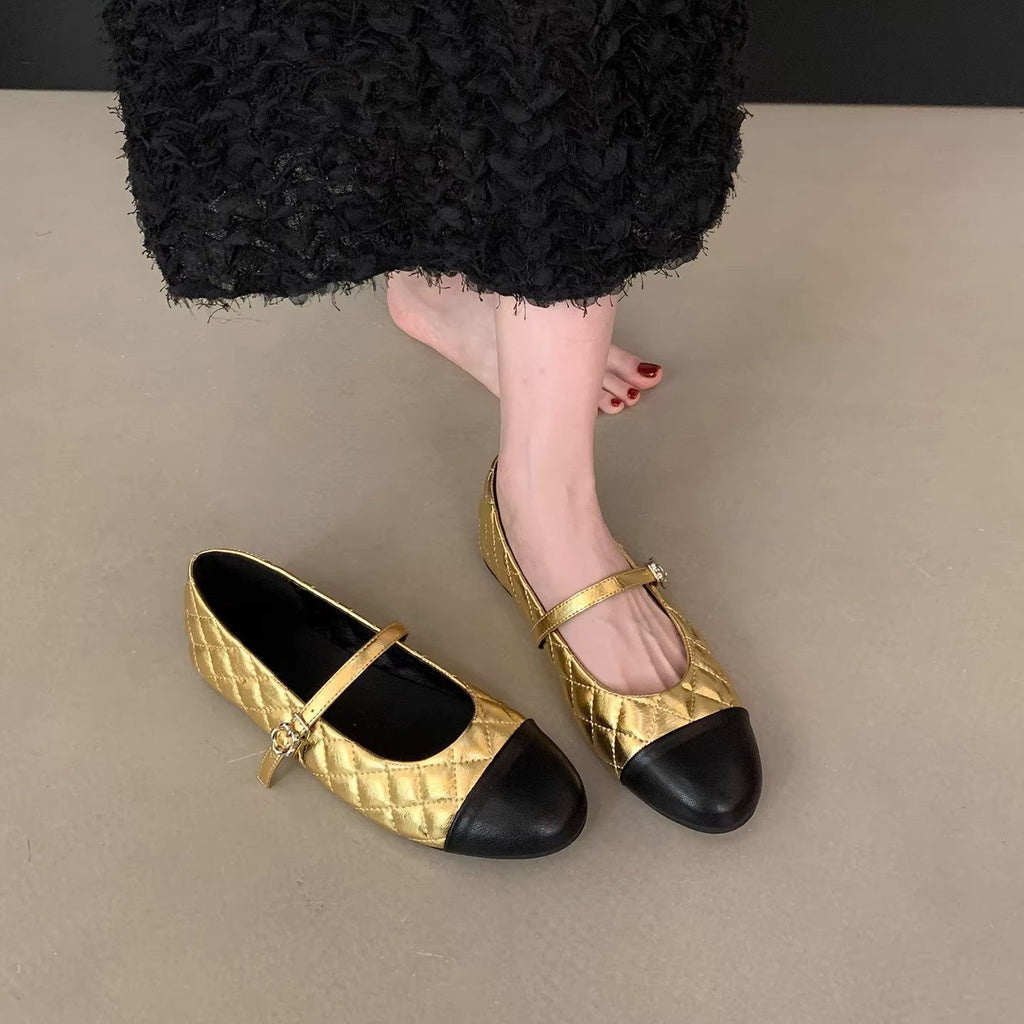 Women's Ballet Flats with Strap and Metallic Accent