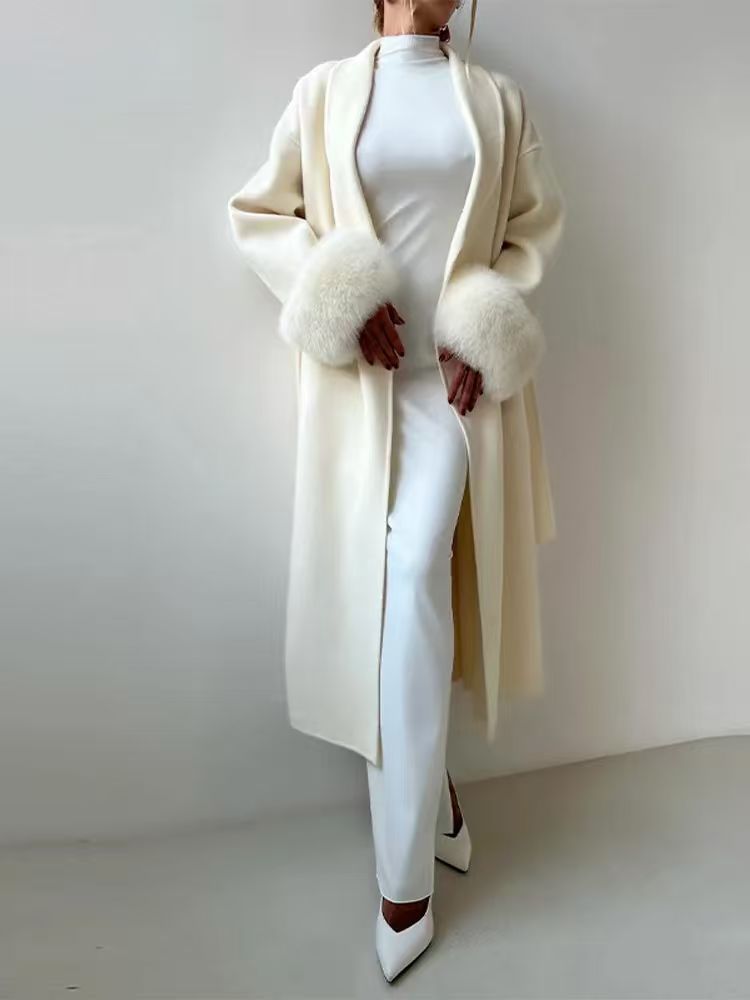 Elegant Warm Coat with Faux Fur Details