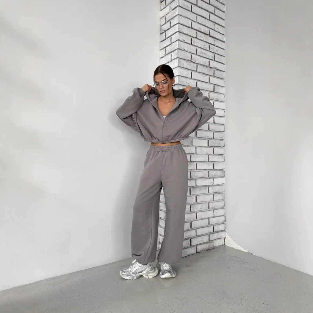 Casual Sweater Set with Cropped Hoodie and Comfortable Pants