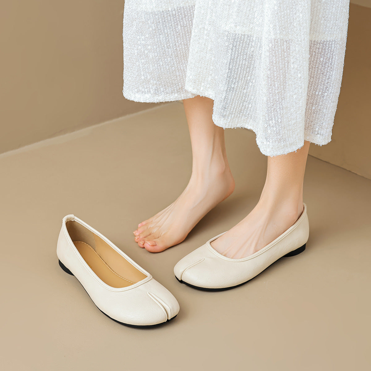 Women's Ballet Flats with Elegant Design and Flexible Toe Area