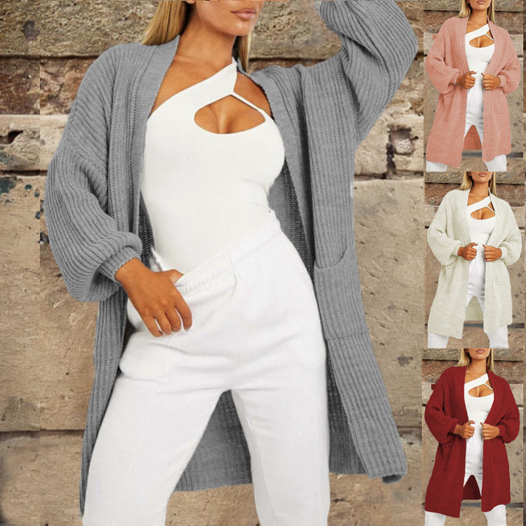 Women's Chunky Knit Cardigan with Wide Cut and Practical Pockets