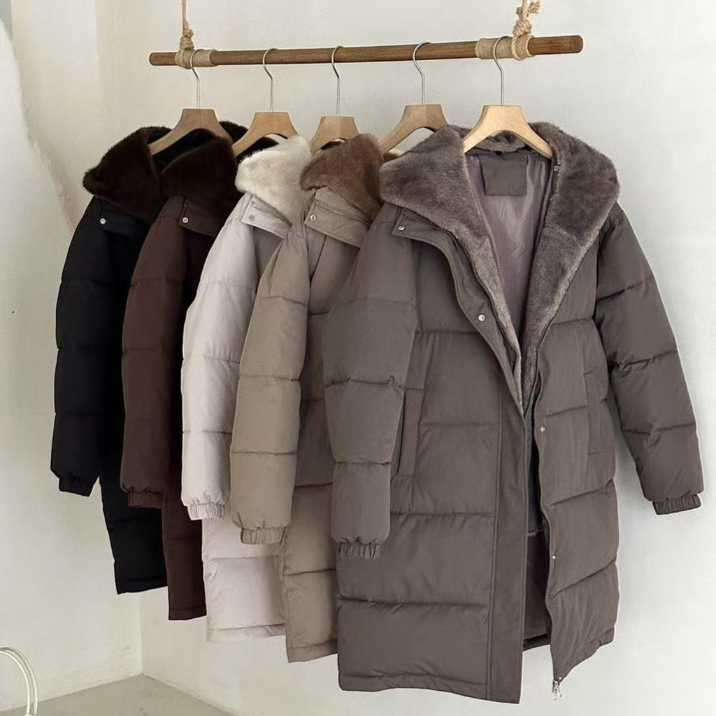 Women's Elegant Lined Winter Parka with Plush Collar