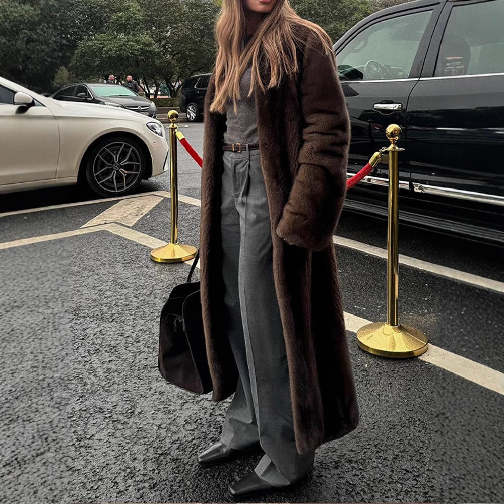 Women's Elegant and Fluffy Long Faux Fur Coat