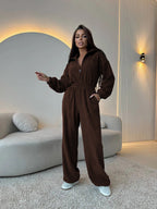 Elegant Jumpsuit with Short Zipper and Elastic Waistband