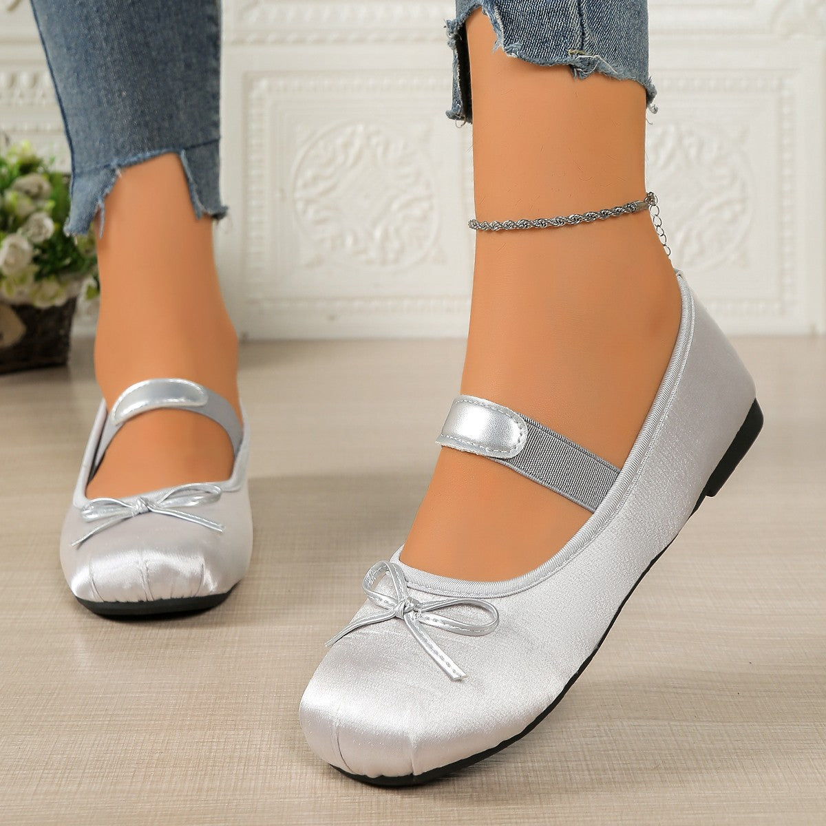 Women's Ballet Flats with Elastic Strap and Decorative Bow Detail