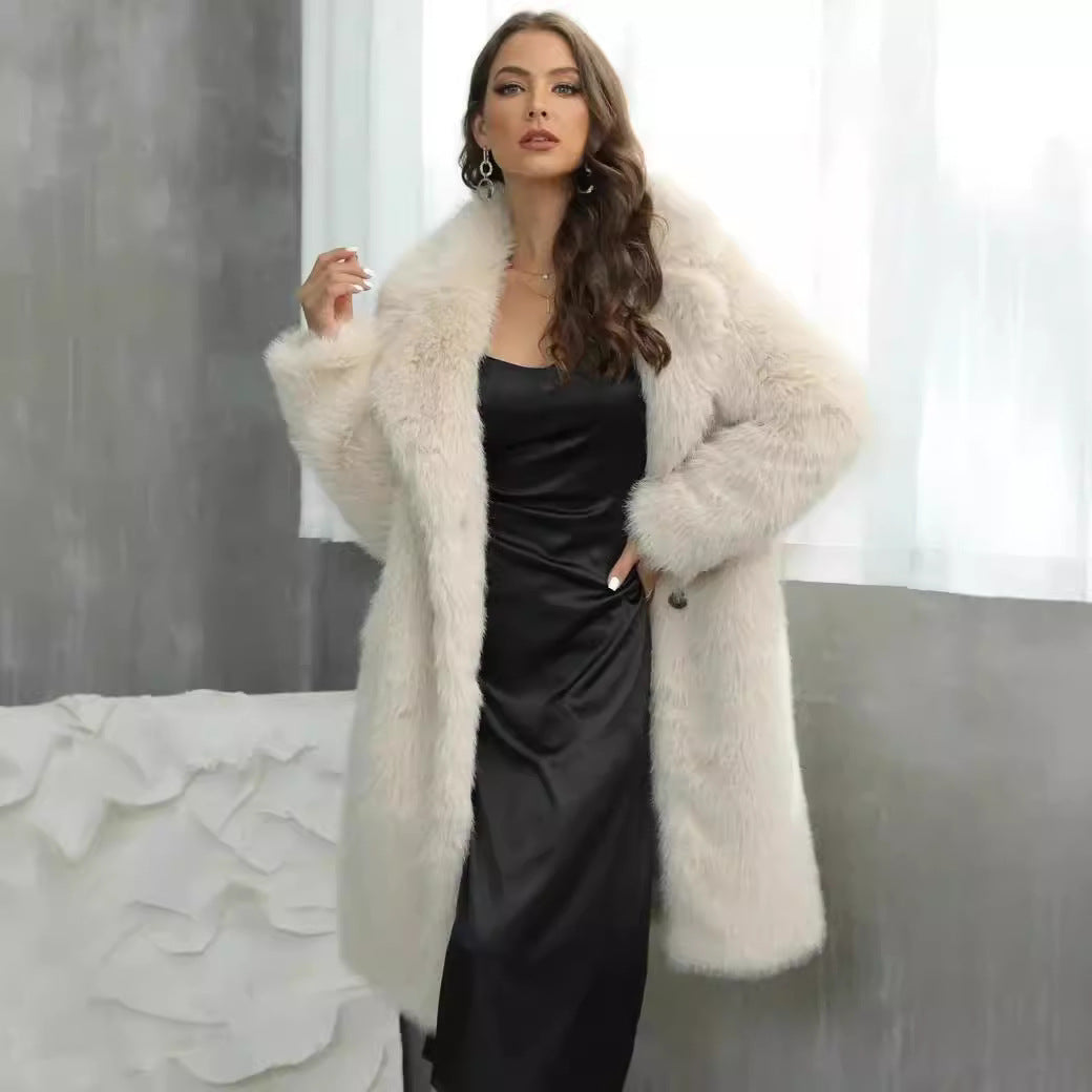 Women's Comfortable Faux Fur Coat with Luxurious Lapel