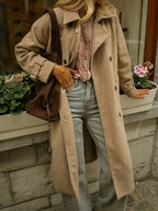 Elegant Wool Coat with Practical Belt
