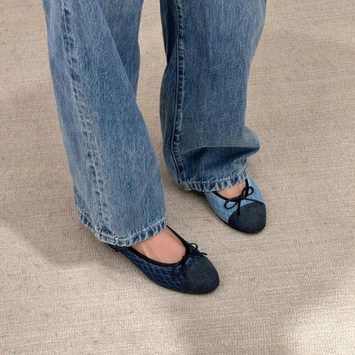 Women's Ballet Flats with Bow Detail