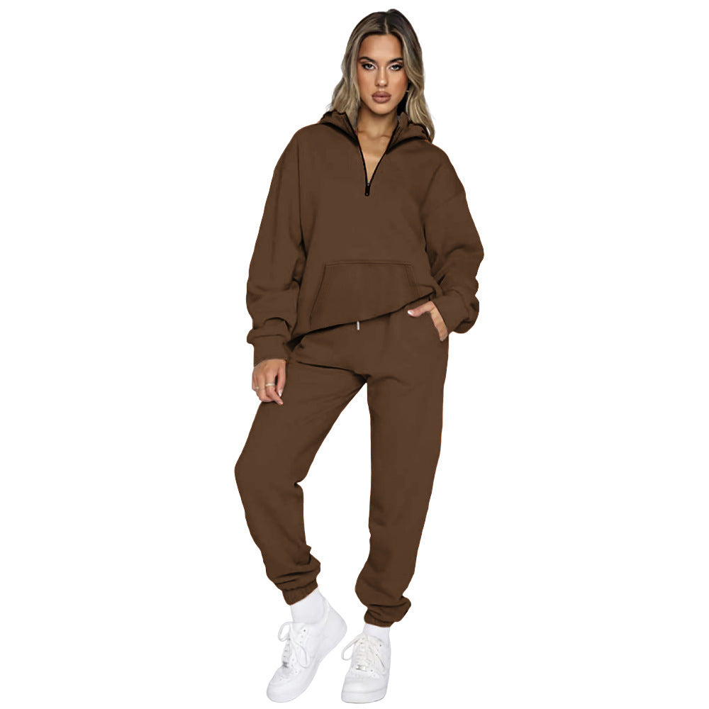 Women's Cozy Two-Piece Sweatsuit with Half-Zip and Practical Pockets