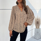 Elegant Women's Blouse with Leopard Print and Voluminous Sleeves