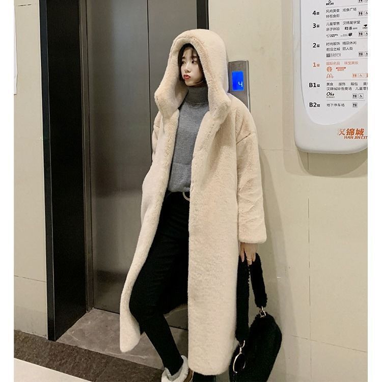Women's Cozy Oversized Coat with High Collar and Side Pockets