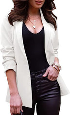 Elegant, Tailored Women's Blazer in Fine Material