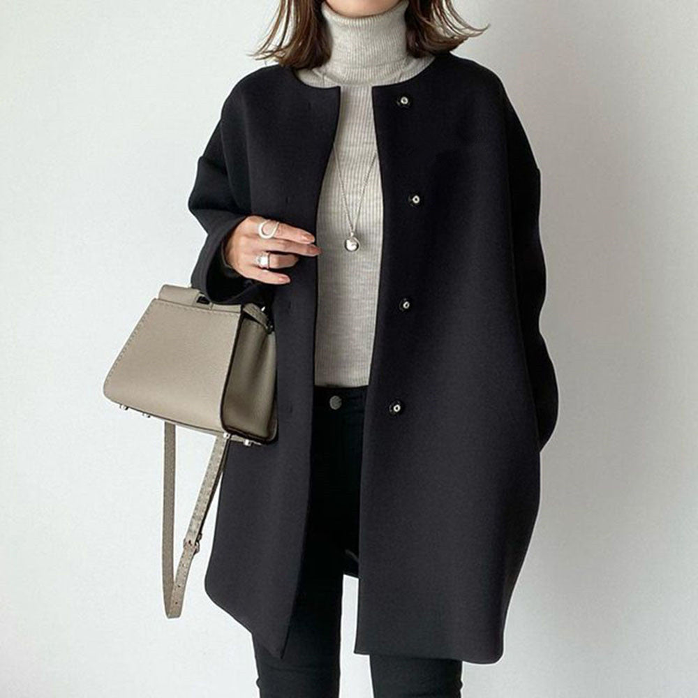 Women's Luxurious Wool Coat with Button Closure and Wide Cut