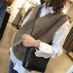Women's Sleeveless Knit Vest with V-Neck and Ribbed Details