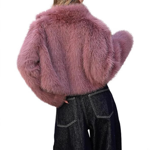 Elegant Faux Fur Jacket with Voluminous Cut