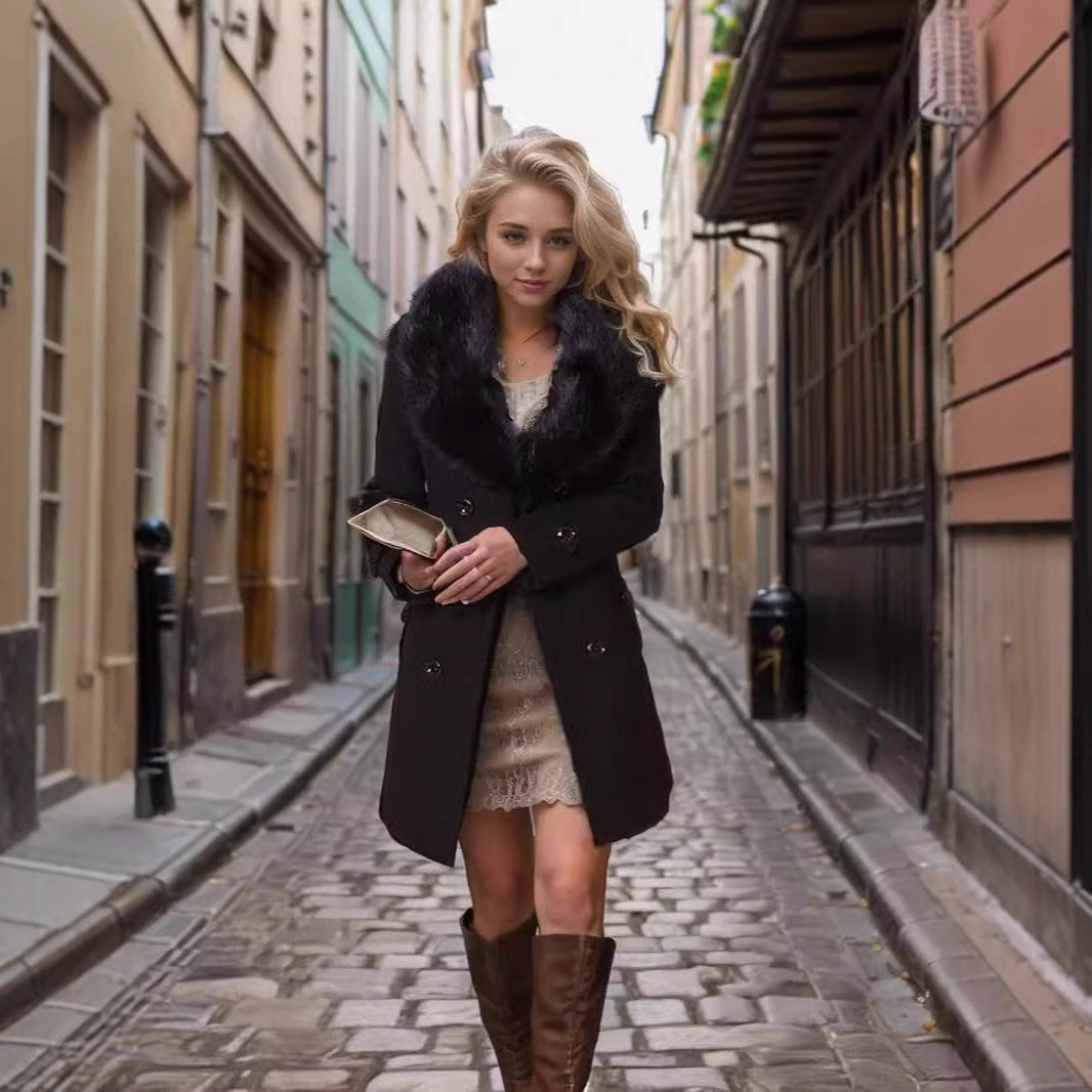 Elegant Trench Coat with Detachable Faux Fur Collar