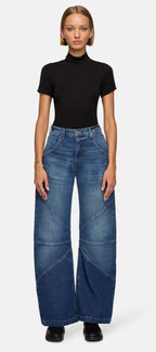 Women's Wide-Leg Jeans with Seam Detail
