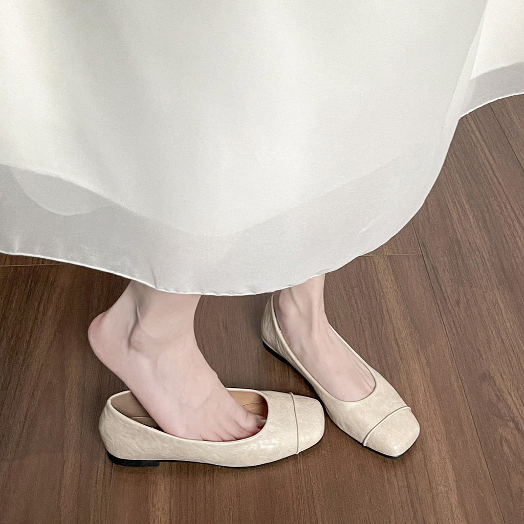 Women's Ballet Flats with Elegant Pleated Design and Comfortable Insole