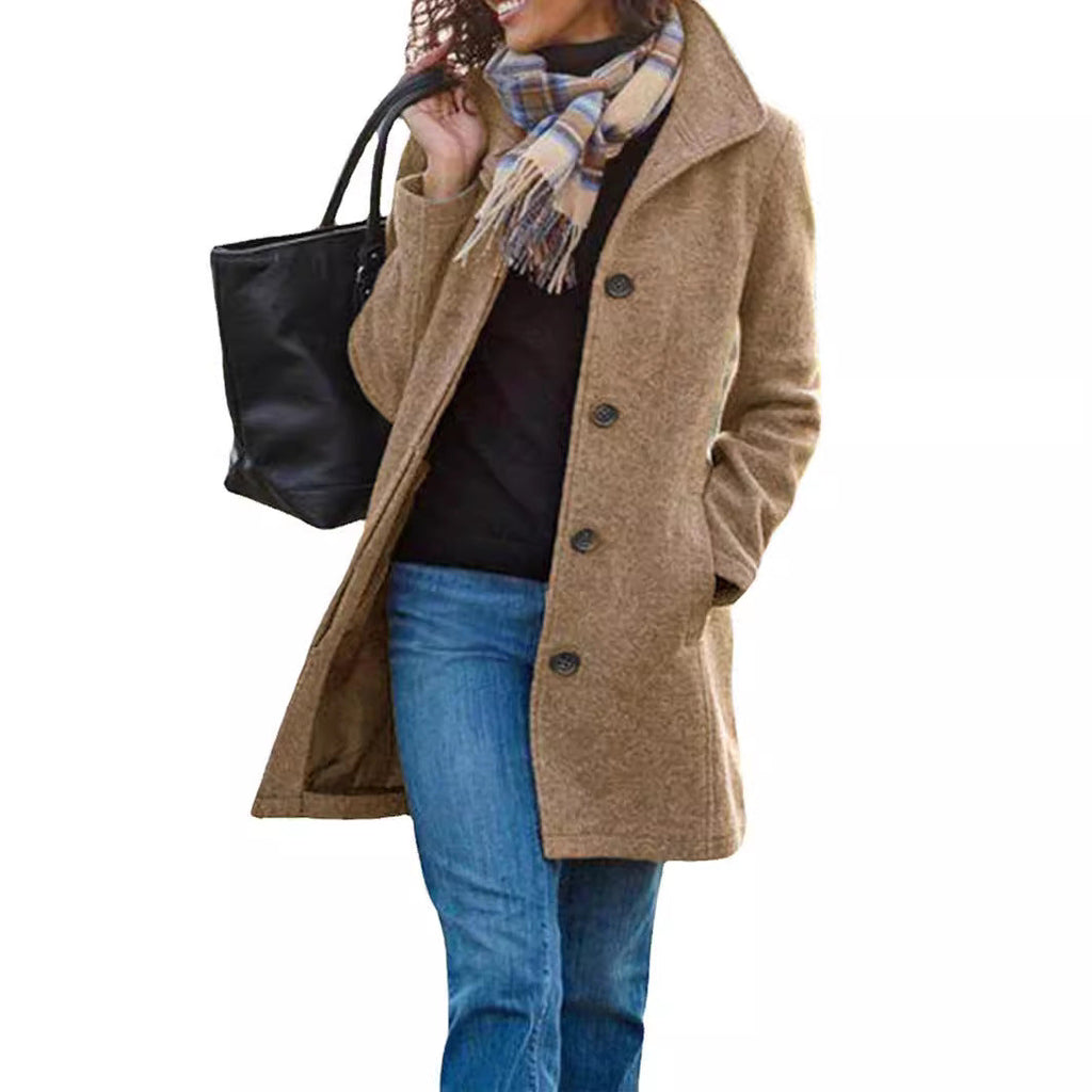 Women's Elegant Wool Coat with Practical Pockets and Classic Lapel
