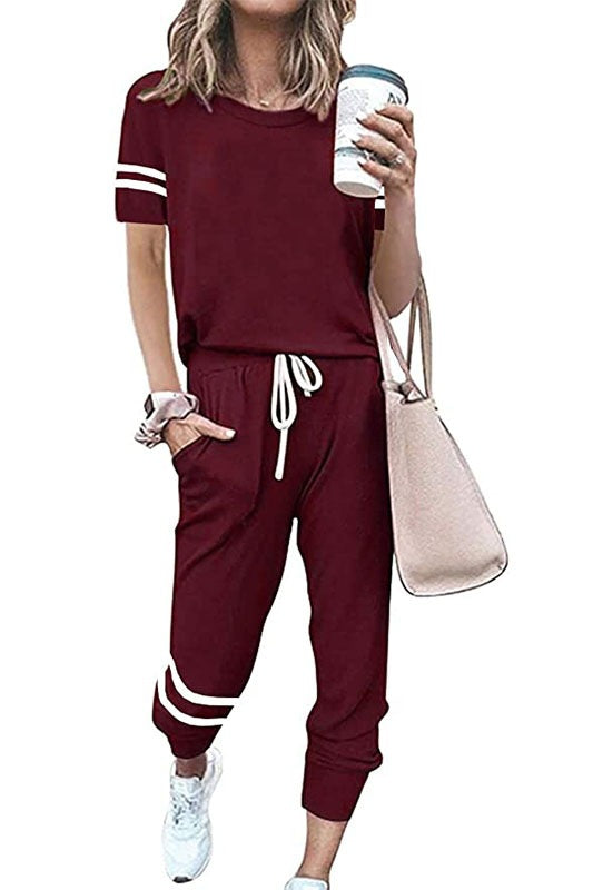 Women's Leisure Suit with Stylish Contrast Stripes